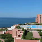 아파트 En Rez-de-jardin Avec Acces Direct Piscine Et Parking A - Fr-1-472a-154 *