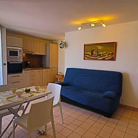 Avec Acces Direct Piscine Et Mer, Parking Prive, Terrasse - Fr-1-472a-154 *