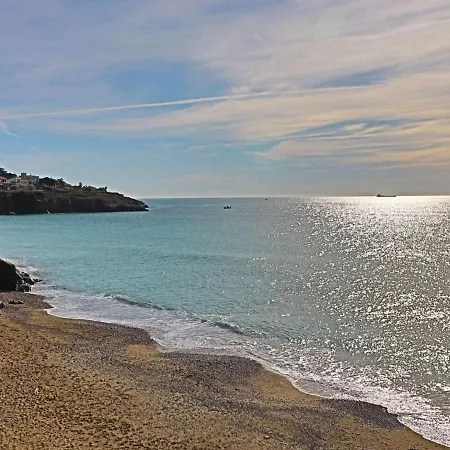 Avec Acces Direct Piscine Et Mer, Parking Prive, Terrasse - Fr-1-472a-154 アパート セット