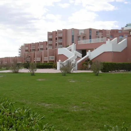 Apartmán En Rez-de-jardin Avec Acces Direct Piscine Et Parking A - Fr-1-472a-154 *