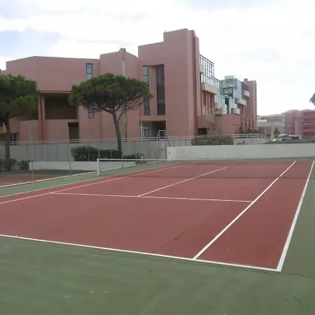 Apartmán En Rez-de-jardin Avec Acces Direct Piscine Et Parking A - Fr-1-472a-154 Sète