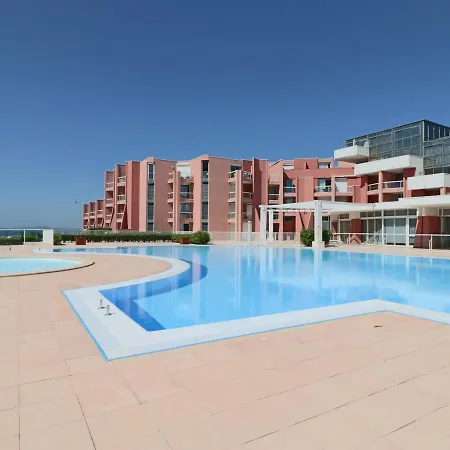 Avec Acces Direct Piscine Et Mer, Parking Prive, Terrasse - Fr-1-472a-154