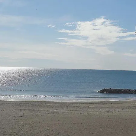 Avec Acces Direct Piscine Et Mer, Parking Prive, Terrasse - Fr-1-472a-154 * Sète