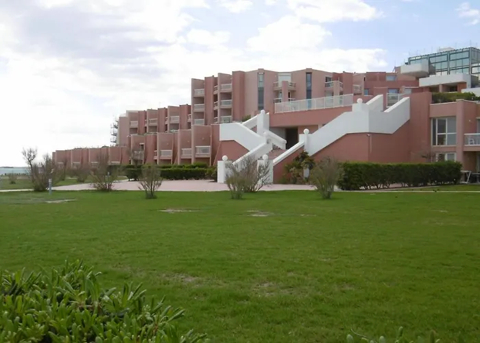 Appartamento En Rez-de-jardin Avec Accès Direct Piscine Et Parking à - Fr-1-472a-154 *